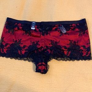 NWT Cheeky boy shorts